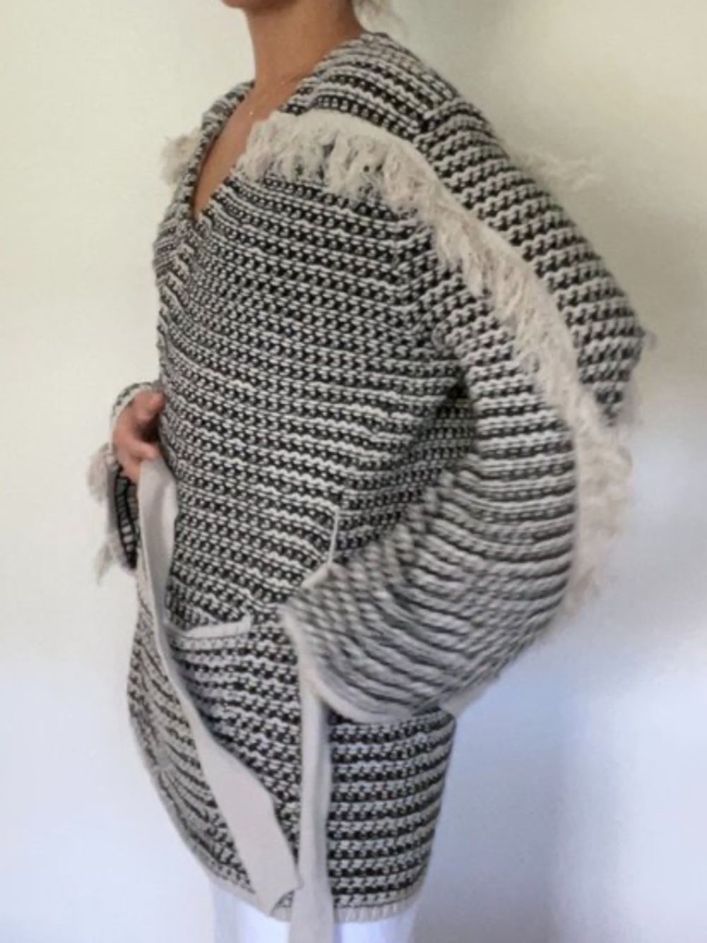 The Jetset Diaries Fringe Kimono Sweater - Picture 2 of 9